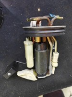 De vervangende pomp die er nog prima uitziet, zeker daar waar het telt!