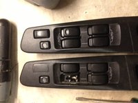 onder: RHD paneel UK V6 <br />boven: RHD paneel Japan Legnum