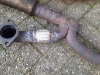 het niet het mooiste laswerk maar hij is lucht dicht en laat niet meer los.